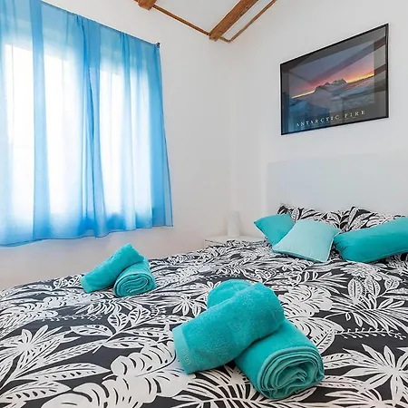 Gorgeous In With Wifi