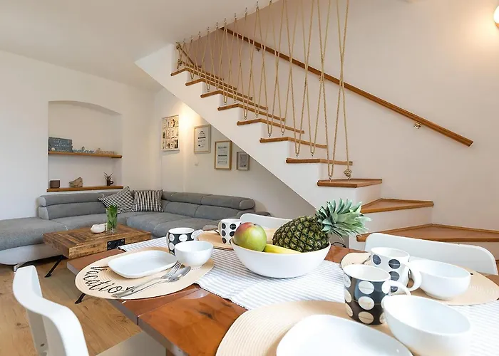 Nyaraló Gorgeous In With Wifi Poreč